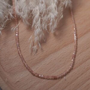 COLLAR ZIRCONITA CUADRADO BEIGE