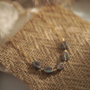 COLLAR CAFÉ