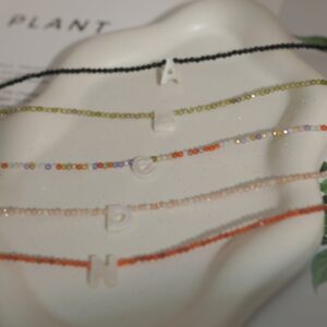 PULSERA LETRA INICIAL NÁCAR